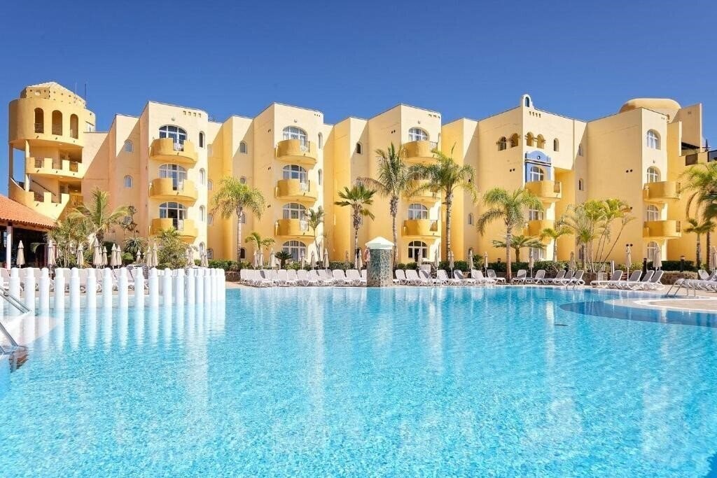 Отель Sport Hotel Monte Feliz Powered by Playitas 3*