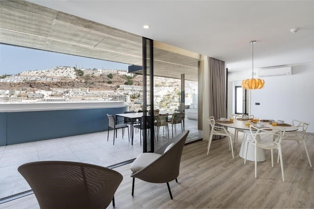 Фотография The One Luxury Apartments 5*