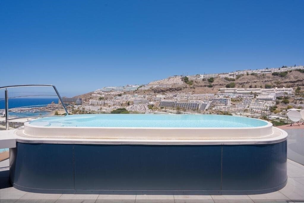 Картинка The One Luxury Apartments 5*