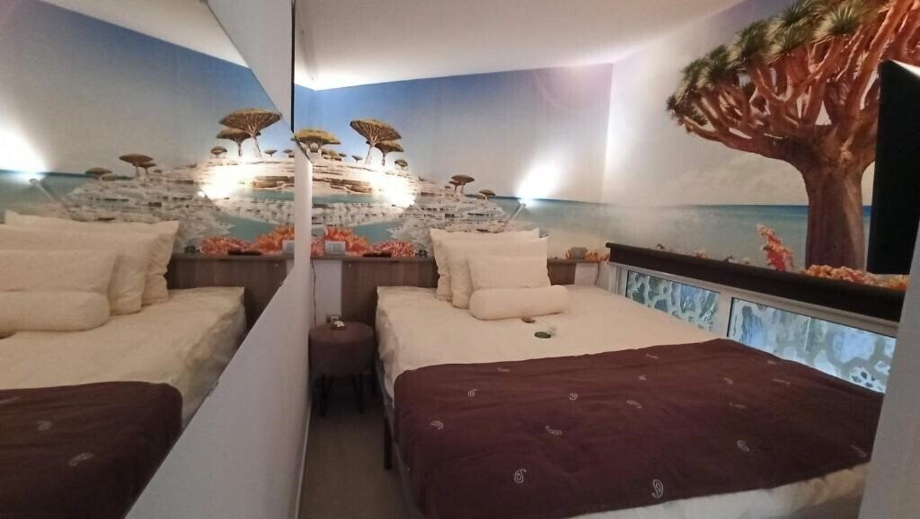 Фото Birdcage Gay Resort - Adult Only 4*