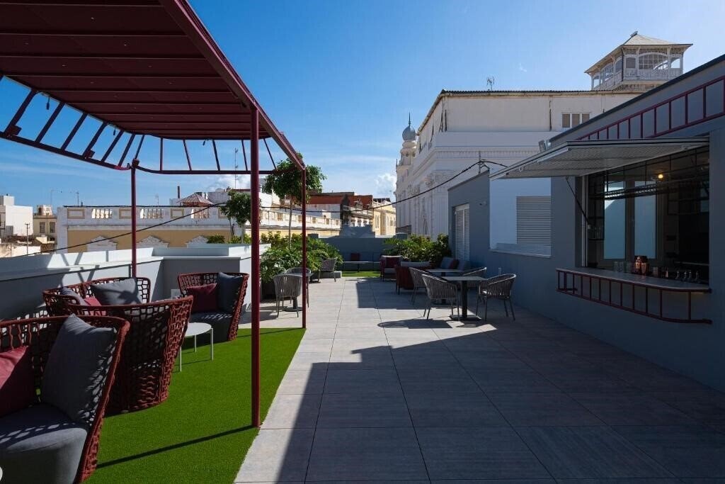 Отель Boutique Cordial Malteses 4*