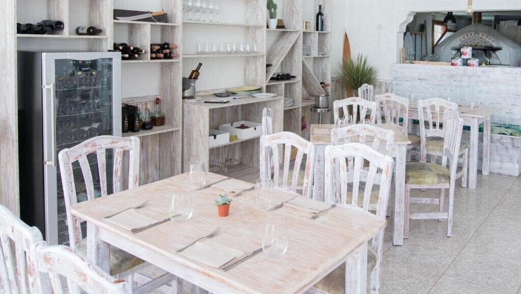 Картинка Apartamentos Los Tilos 2*