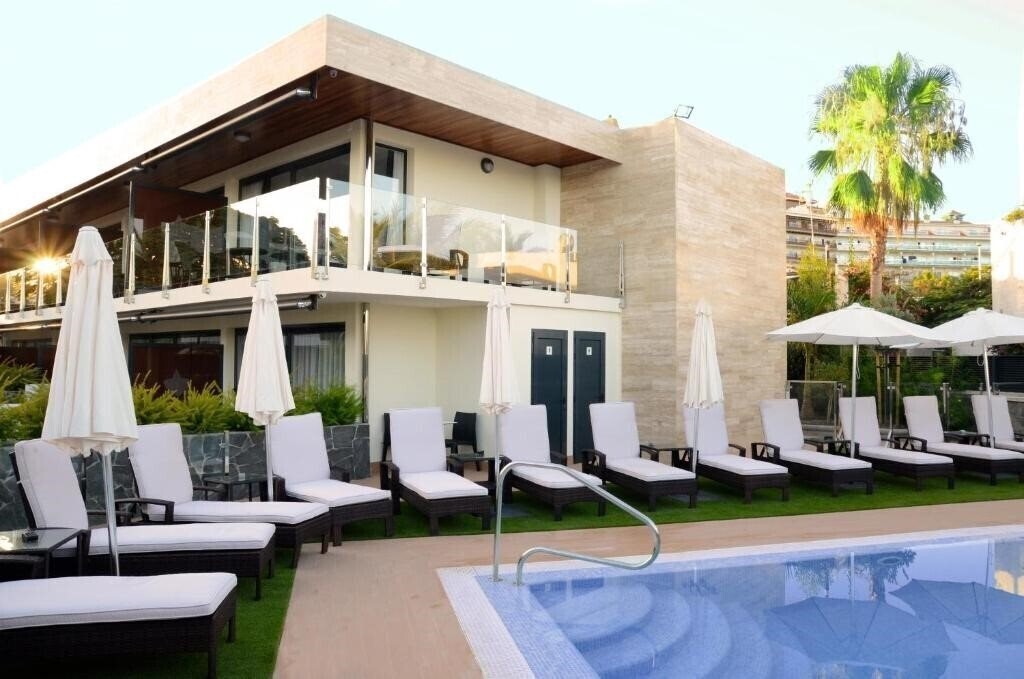Отель Apartamentos La Cataleya 3*