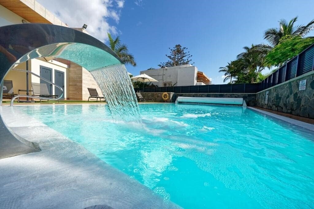 Картинка Apartamentos La Cataleya 3*
