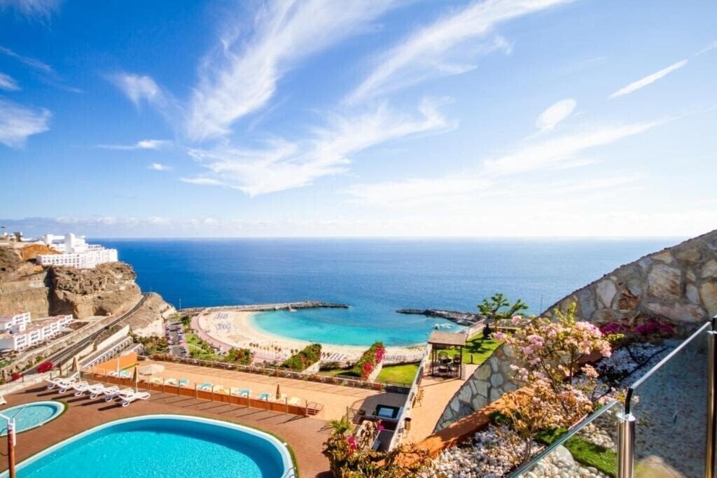 Готель Serenity Amadores 4*