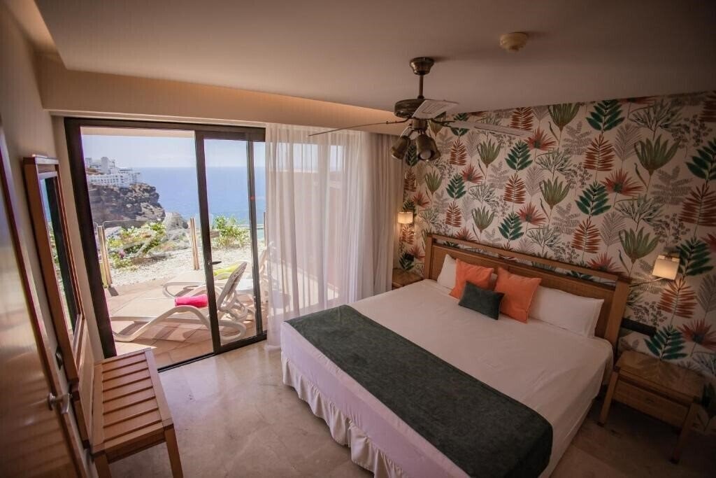 Фото Serenity Amadores 4*