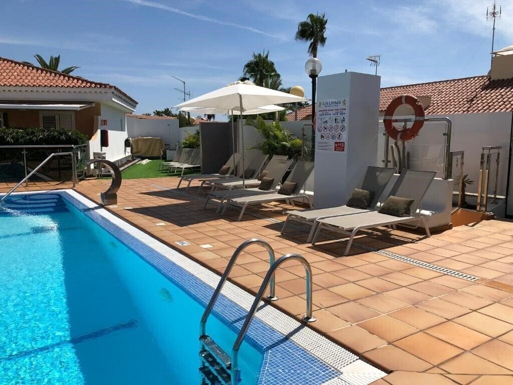 Фото Los Leones Bungalows 3*