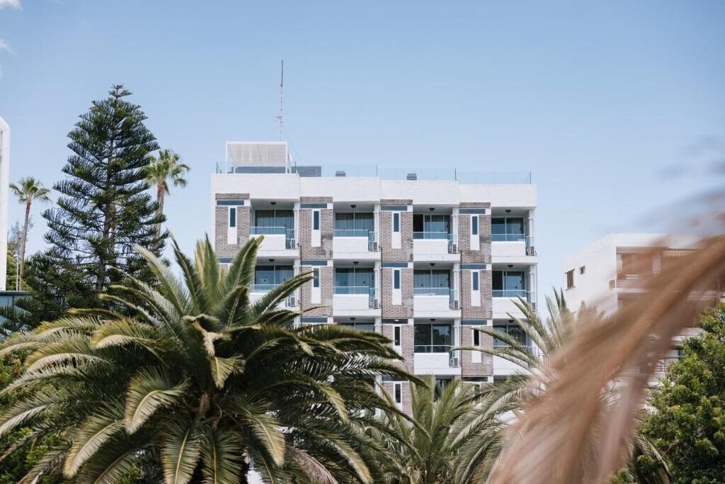 Отель LIVVO Tarahal Apartamentos 3*