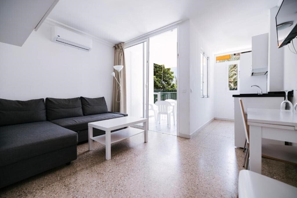Фотография LIVVO Tarahal Apartamentos 3*