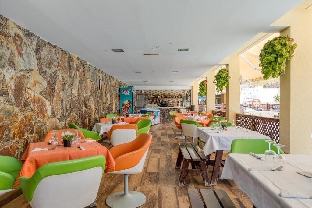 Картинка Holiday Club Sol Amadores 4*