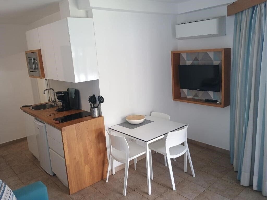 Картинка Aparthotel Corona Roja 3*