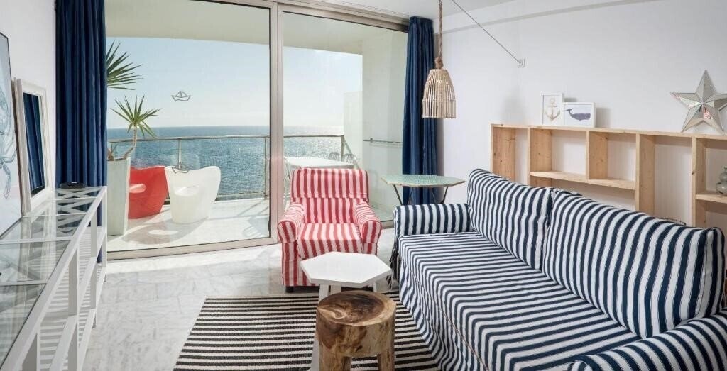 Фотография Marina Suites 4*
