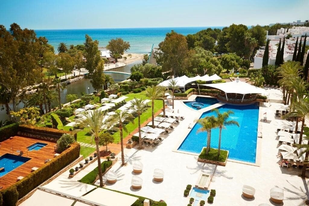 Отель Insotel Fenicia Prestige Suites & SPA 5*