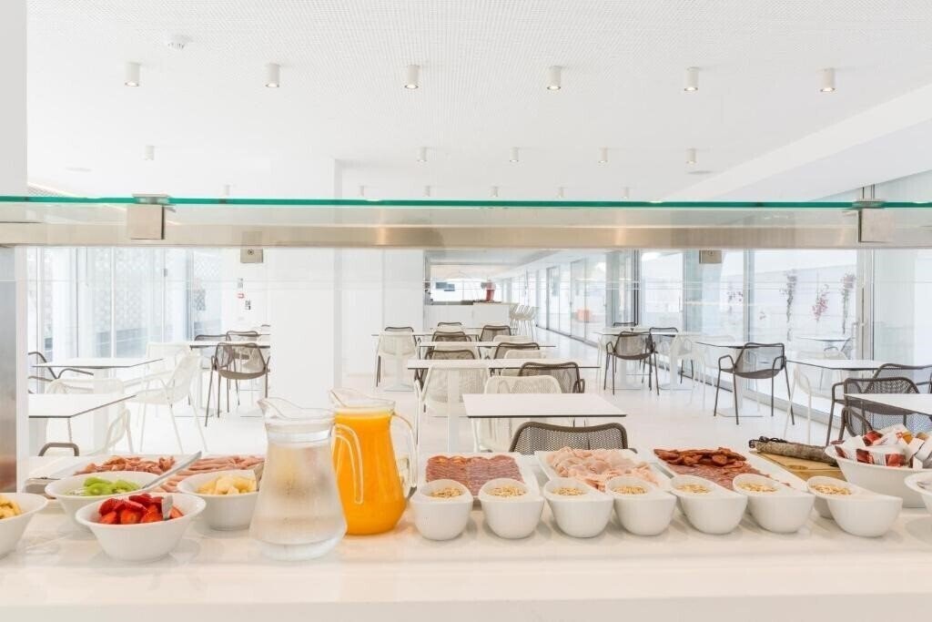 Картинка Apartamentos Ebano 4*