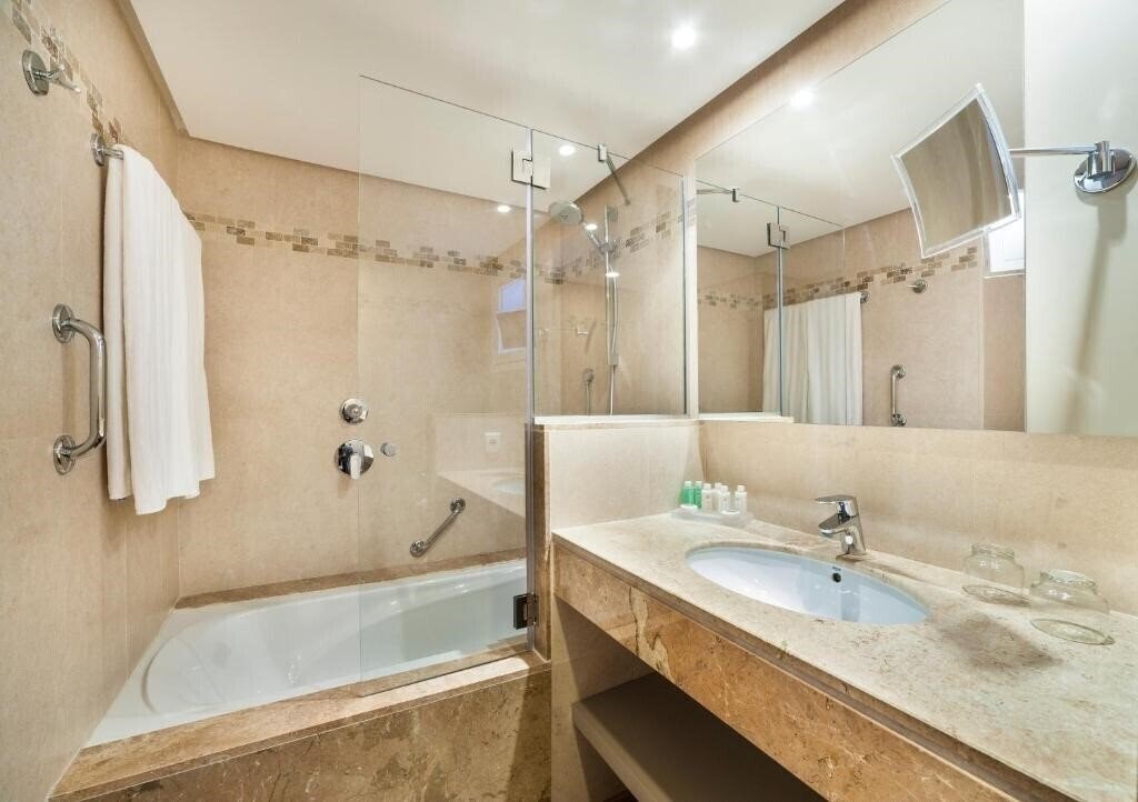 Фотографія Insotel Tarida Beach Resort & SPA 4*