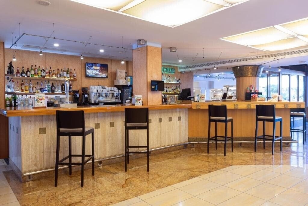 Изображение Hotel Invisa La Cala 4*