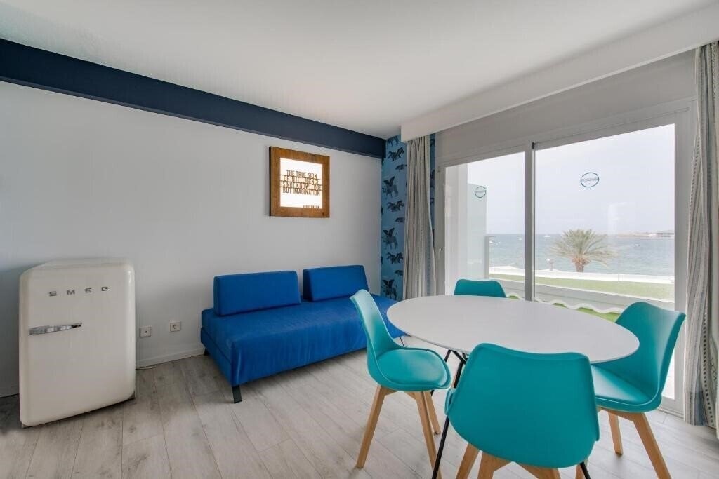 Картинка Apartamentos La Kiki 3*