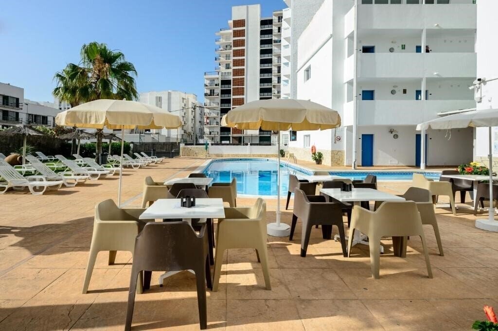 Фото Vibra Central City Aparthotel 2*
