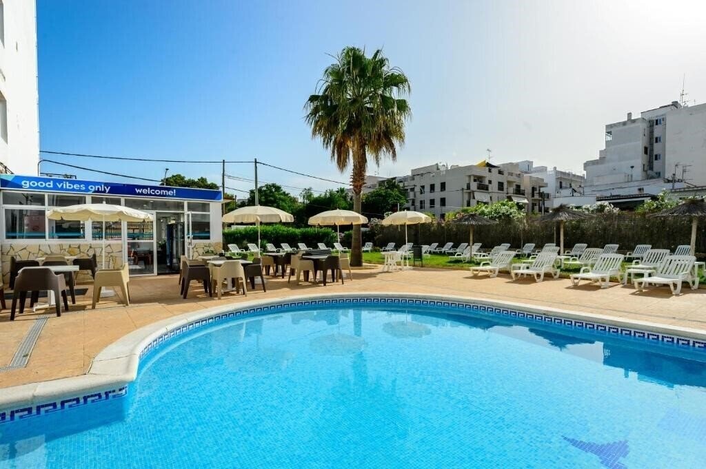 Картинка Vibra Central City Aparthotel 2*