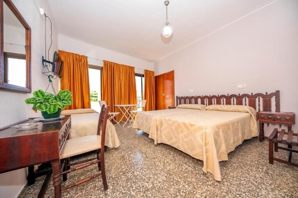 Изображение Hostal Santa Eulalia 2*