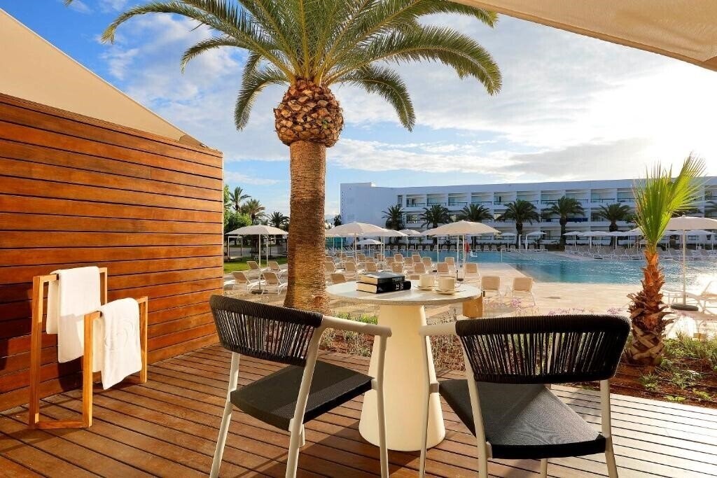 Изображение Grand Palladium Select Palace Ibiza 5*