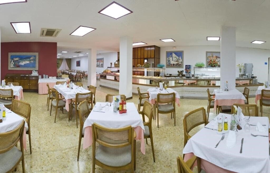 Картинка Tropical 3*