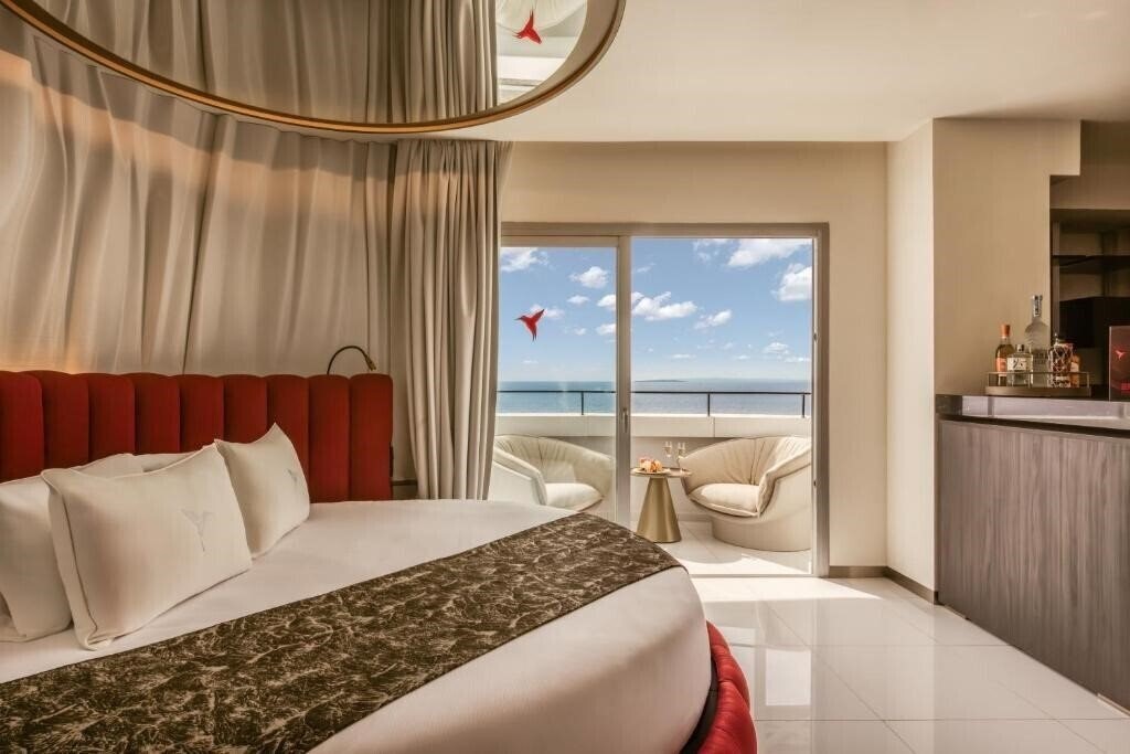 Готель The Unexpected Ibiza Hotel 5*