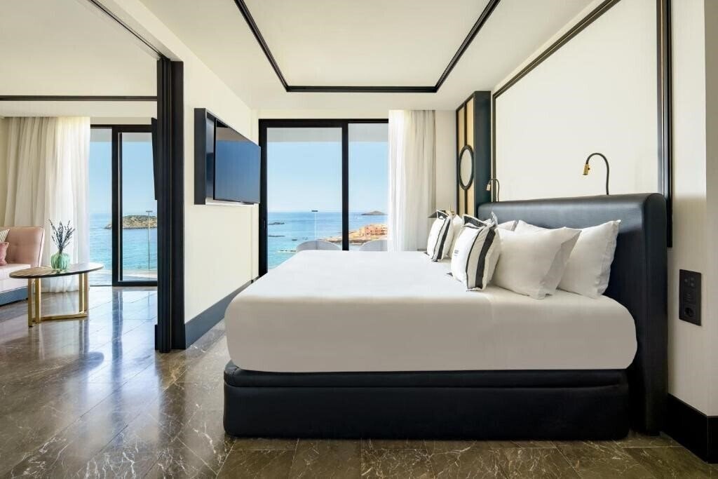 Фото Bless Ibiza Cala Nova 5*