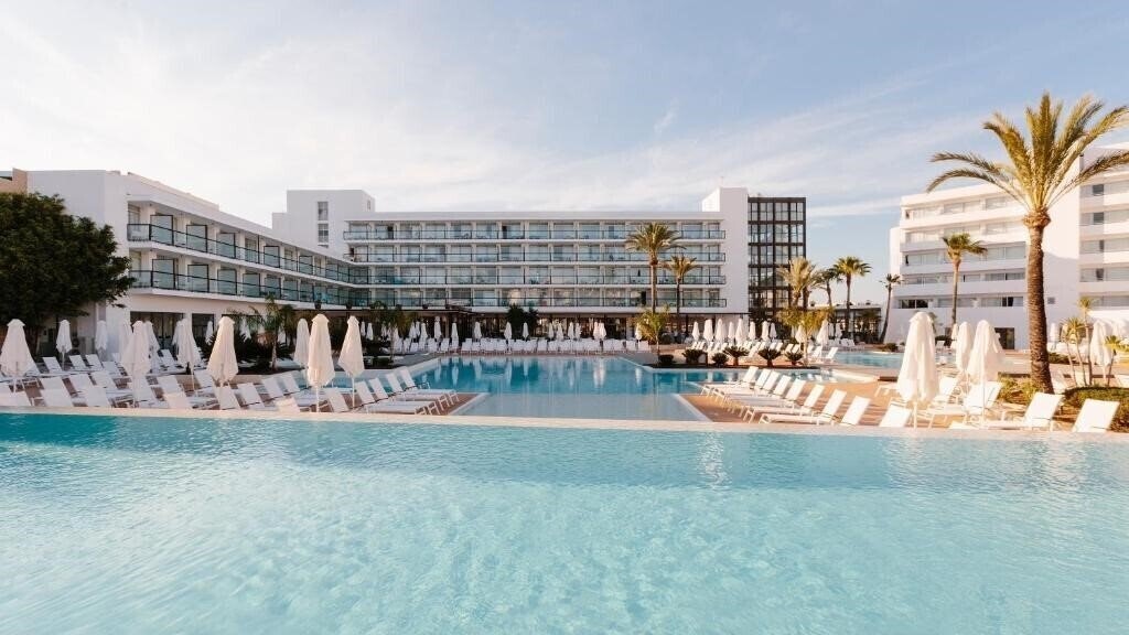 Фотографія Aluasoul Ibiza 4*