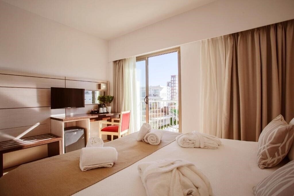 Фото Puchet Hotel 3*