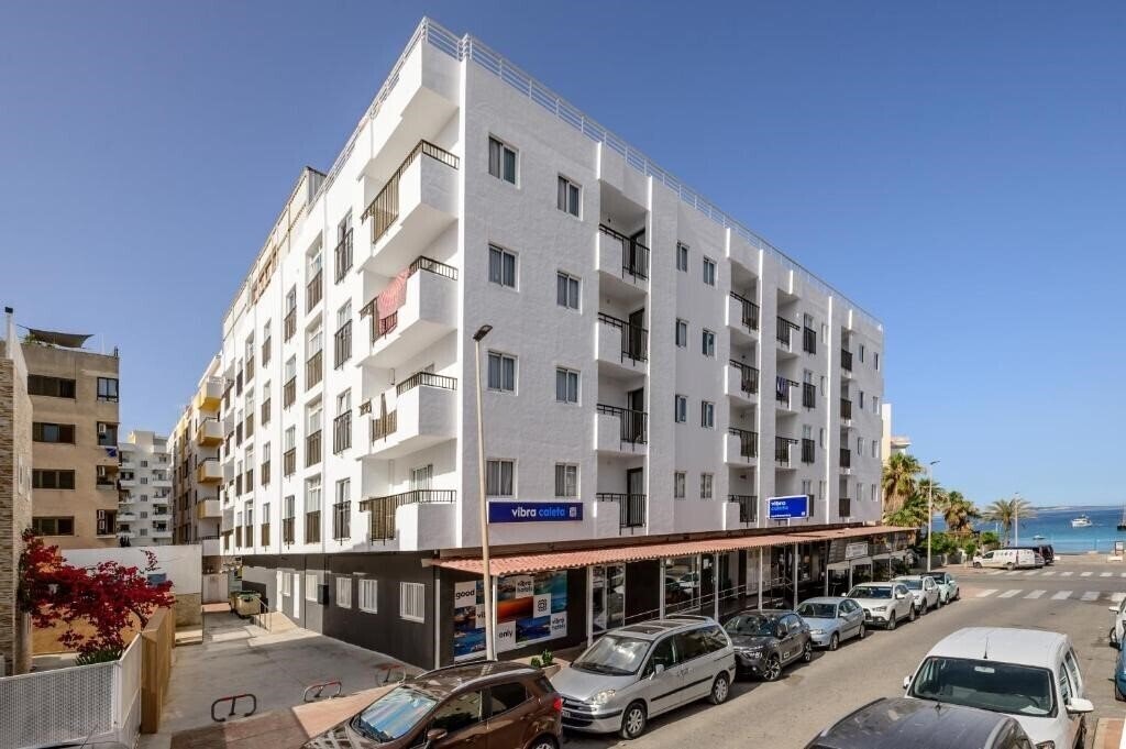 Отель Vibra Calima Apartamentos 2*