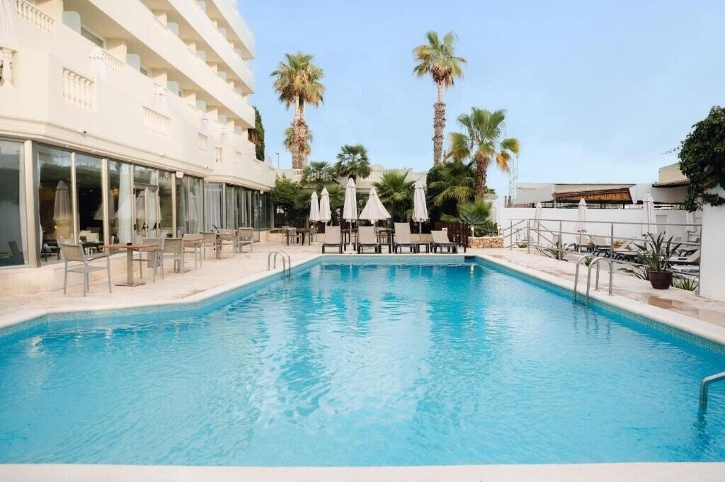 Готель Bluesea Paraiso Beach 3*
