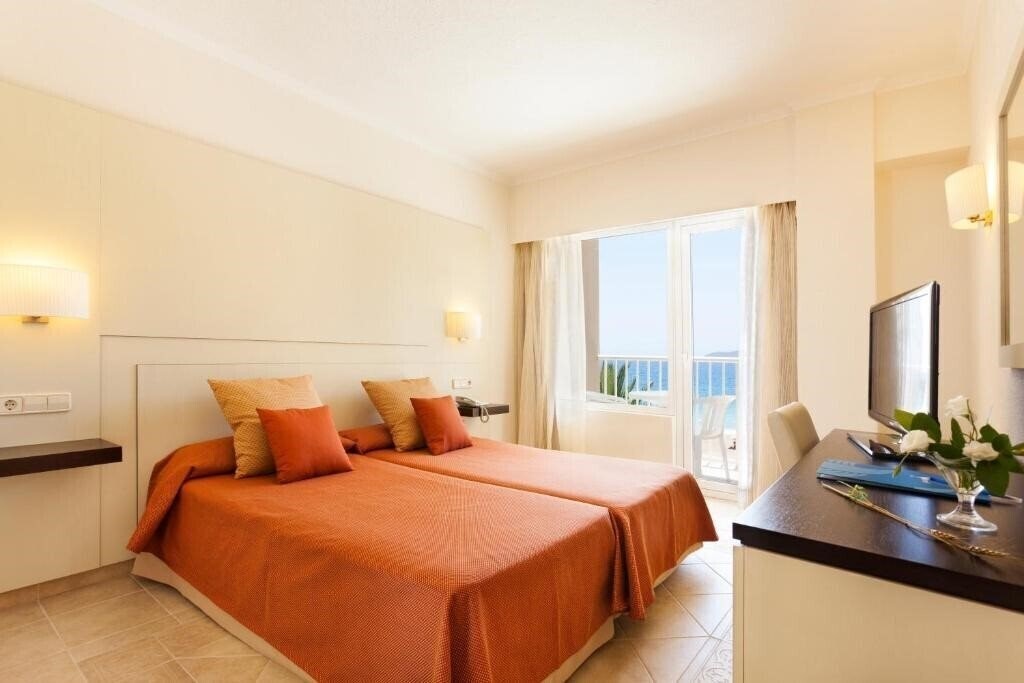 Фото Grupotel Imperio Playa 4*