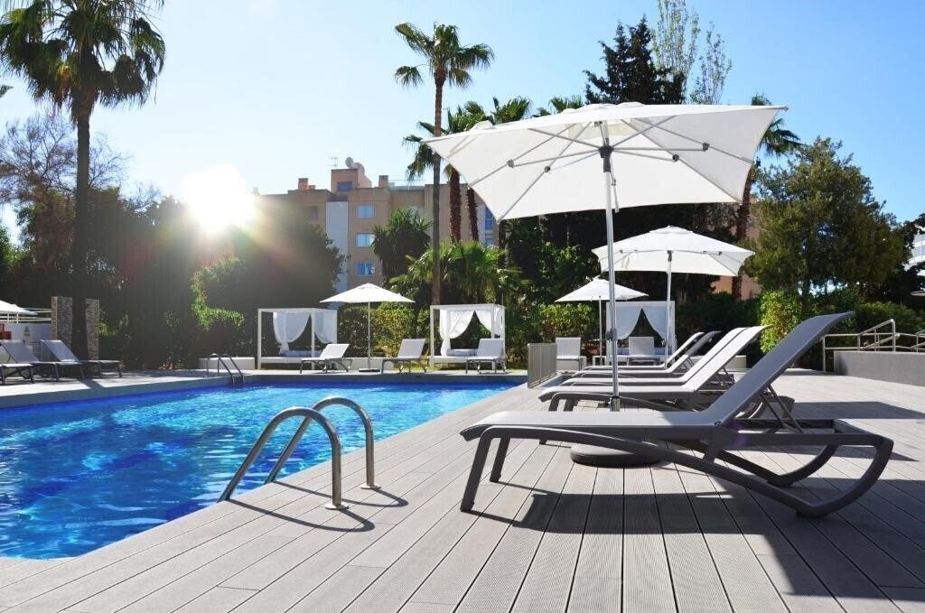 Отель Vibra Tivoli Apartamentos 3*