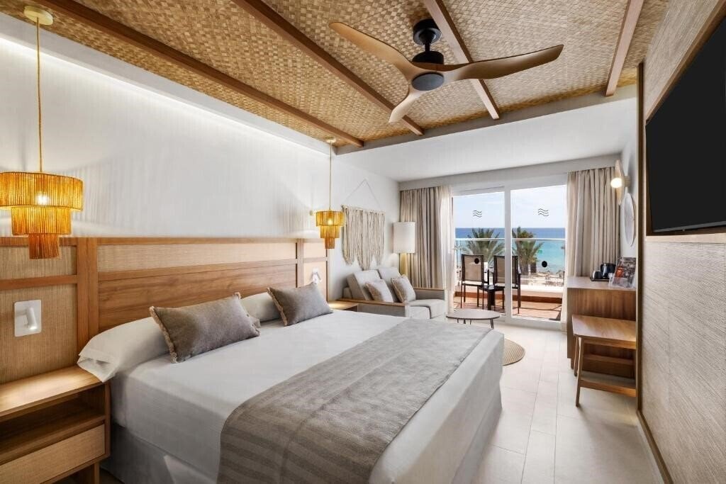 Фото Riu La Mola 4*