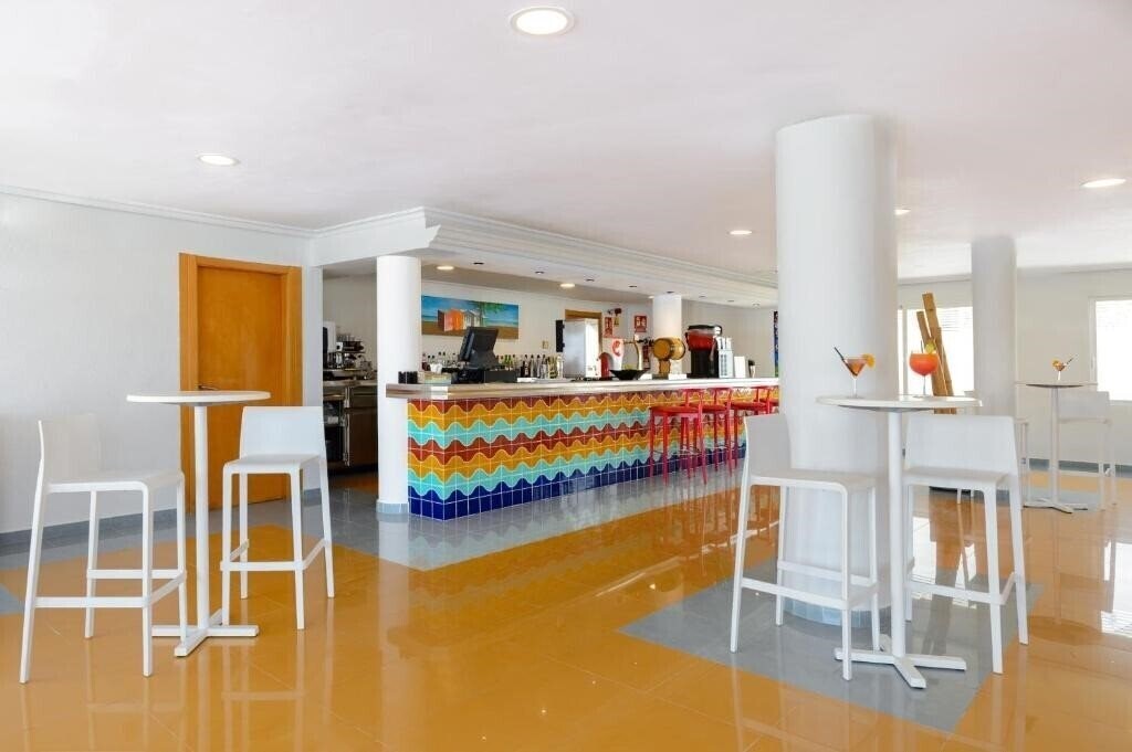 Картинка S`Estanyol 3*