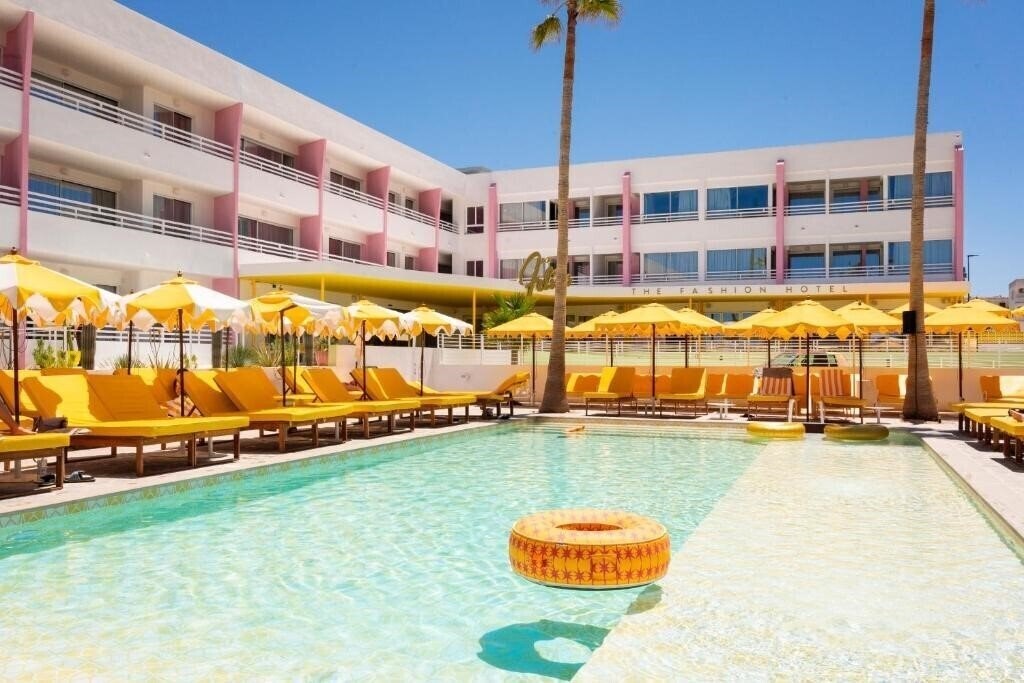 Фотографія Los Felices Ibiza 4*