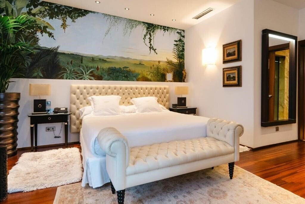 Готель Mirador de Dalt Vila 5*