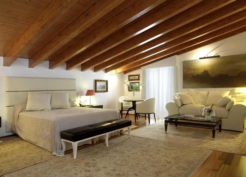 Зображення Mirador de Dalt Vila 5*