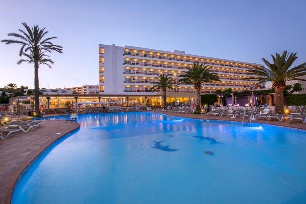 Готель Hotel Caribe Ibiza 3*