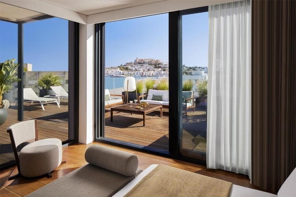 Картинка NH Collection Ibiza 5*