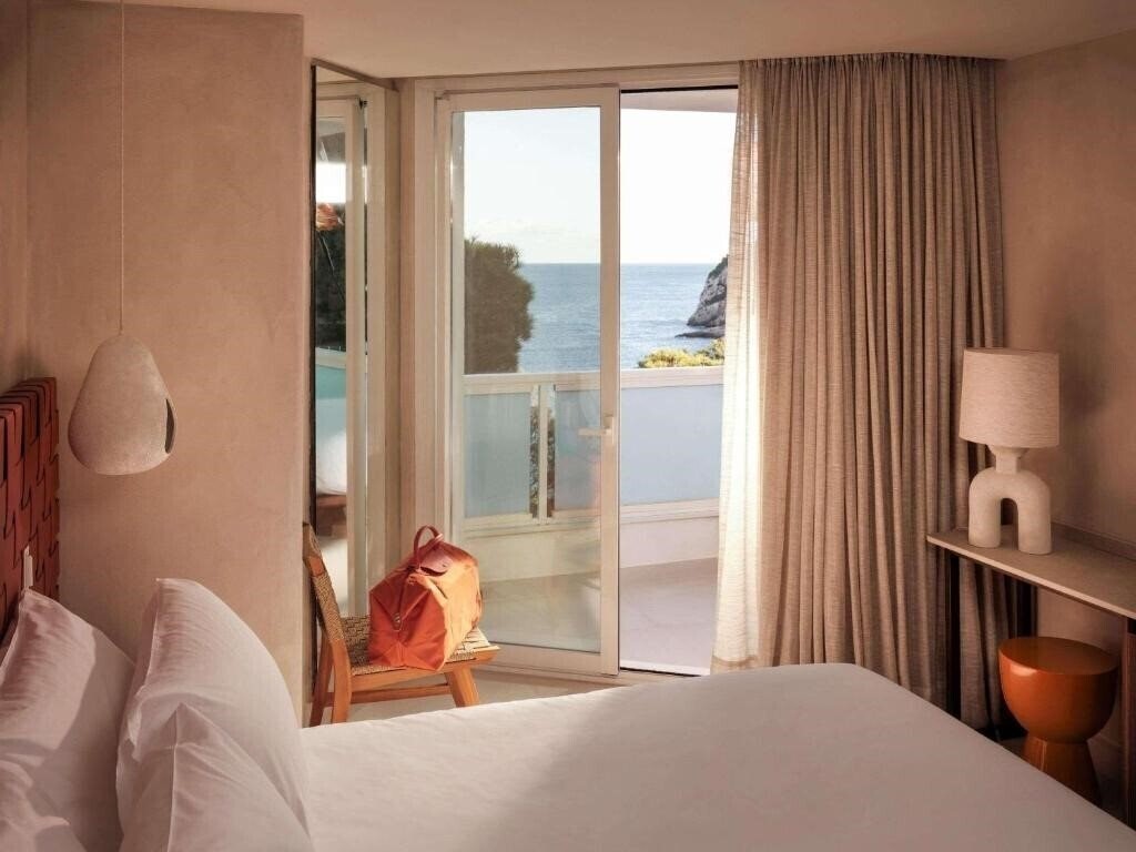Картинка Mondrian Ibiza 5*