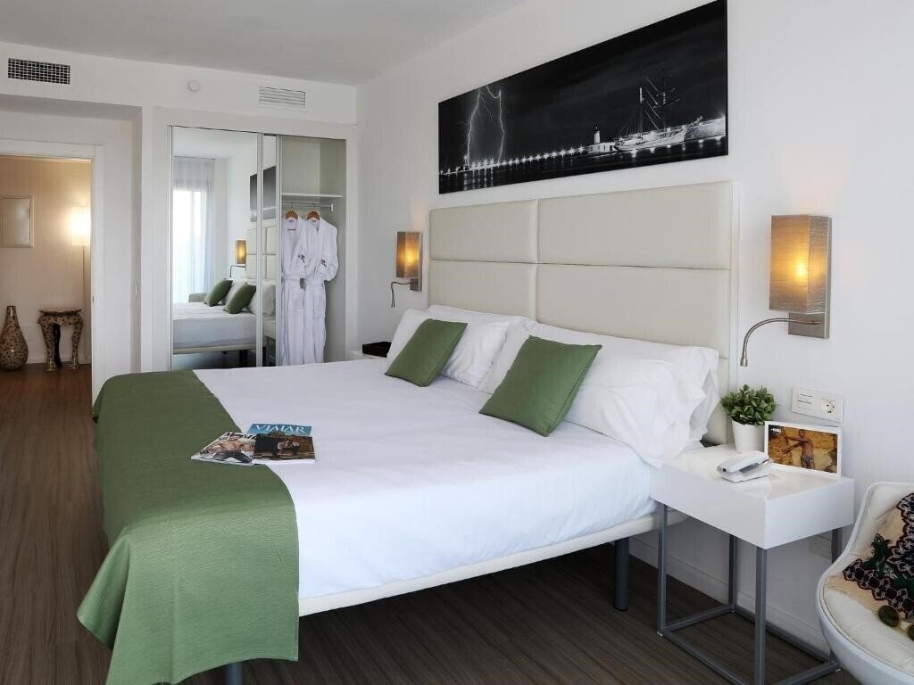 Фото Axel Beach Ibiza 4*