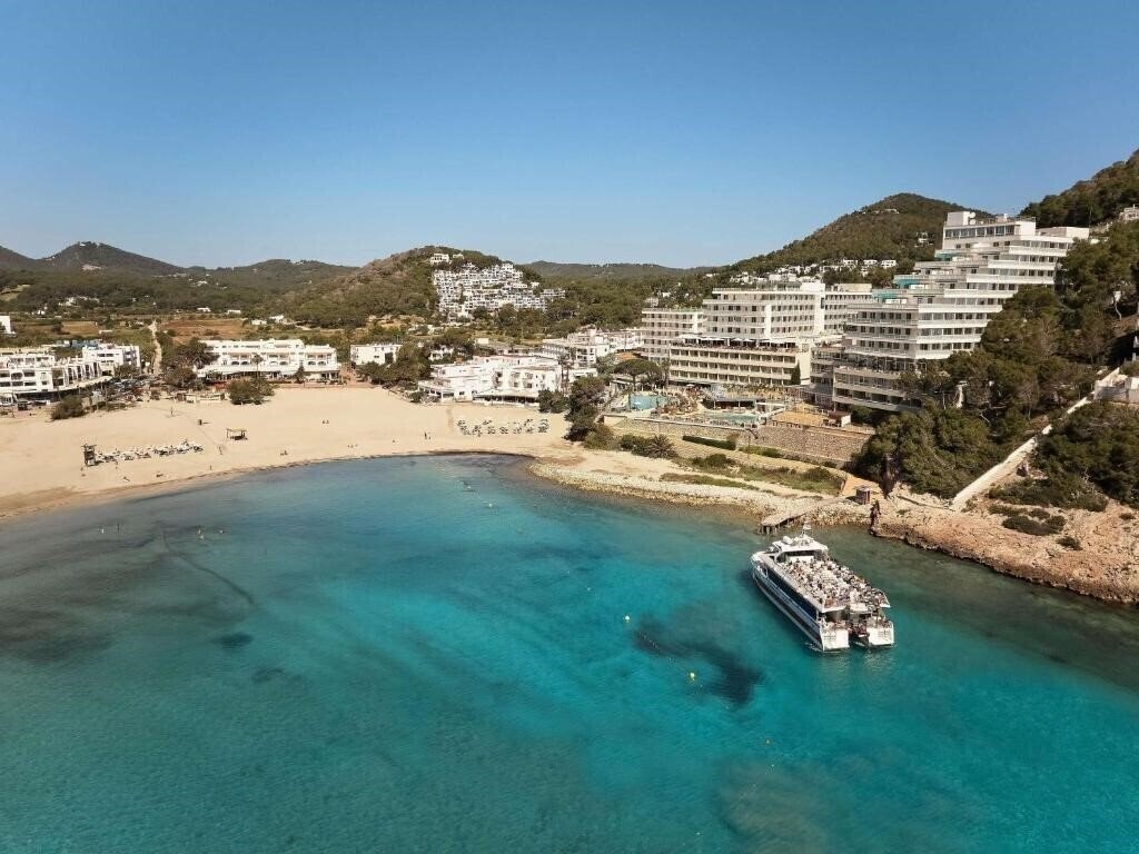 Отель Hyde Ibiza 4*