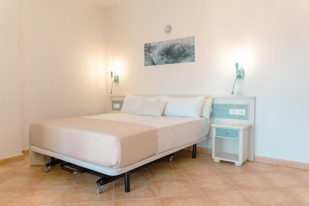 Фото Rosamar Ibiza Hotel 3*