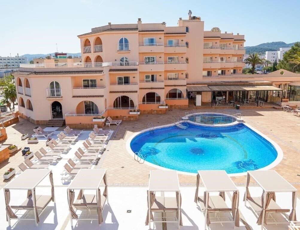 Фотографія Rosamar Ibiza Hotel 3*