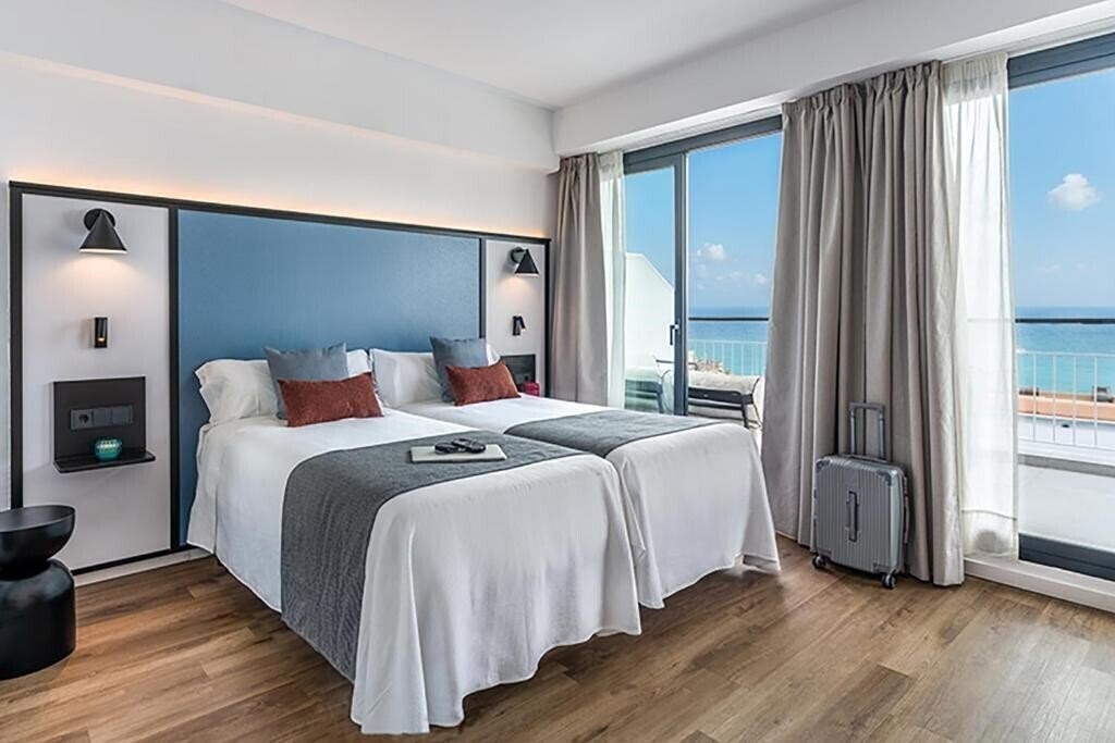 Отель Vibra Vila Hotel 3*