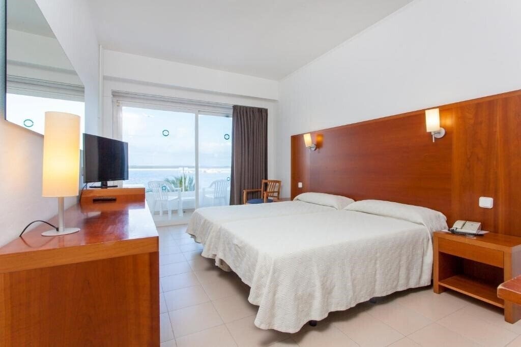 Фото Ibiza Playa 3*