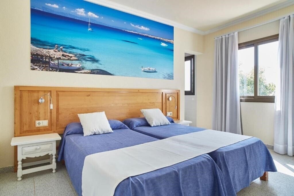 Фотография Invisa Aparthotel Casa Luis 4*