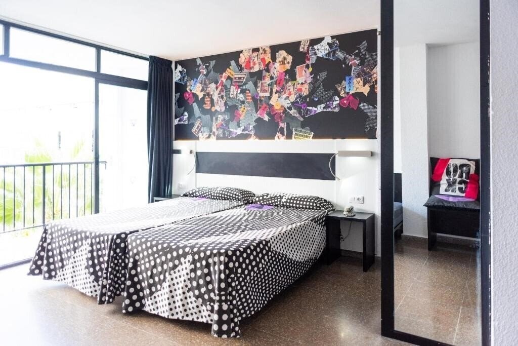 Фотография Ibiza Rocks Hotel 3*
